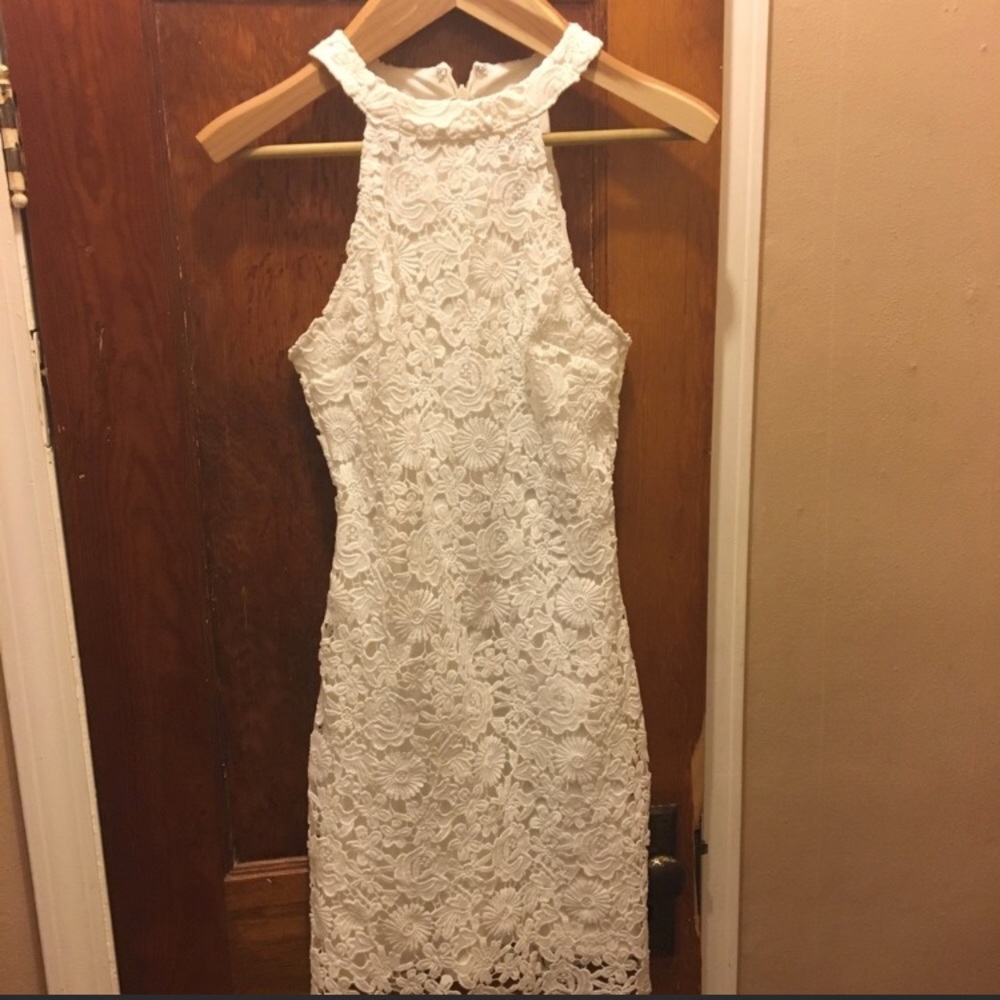 Lulu’s white lace cocktail dress